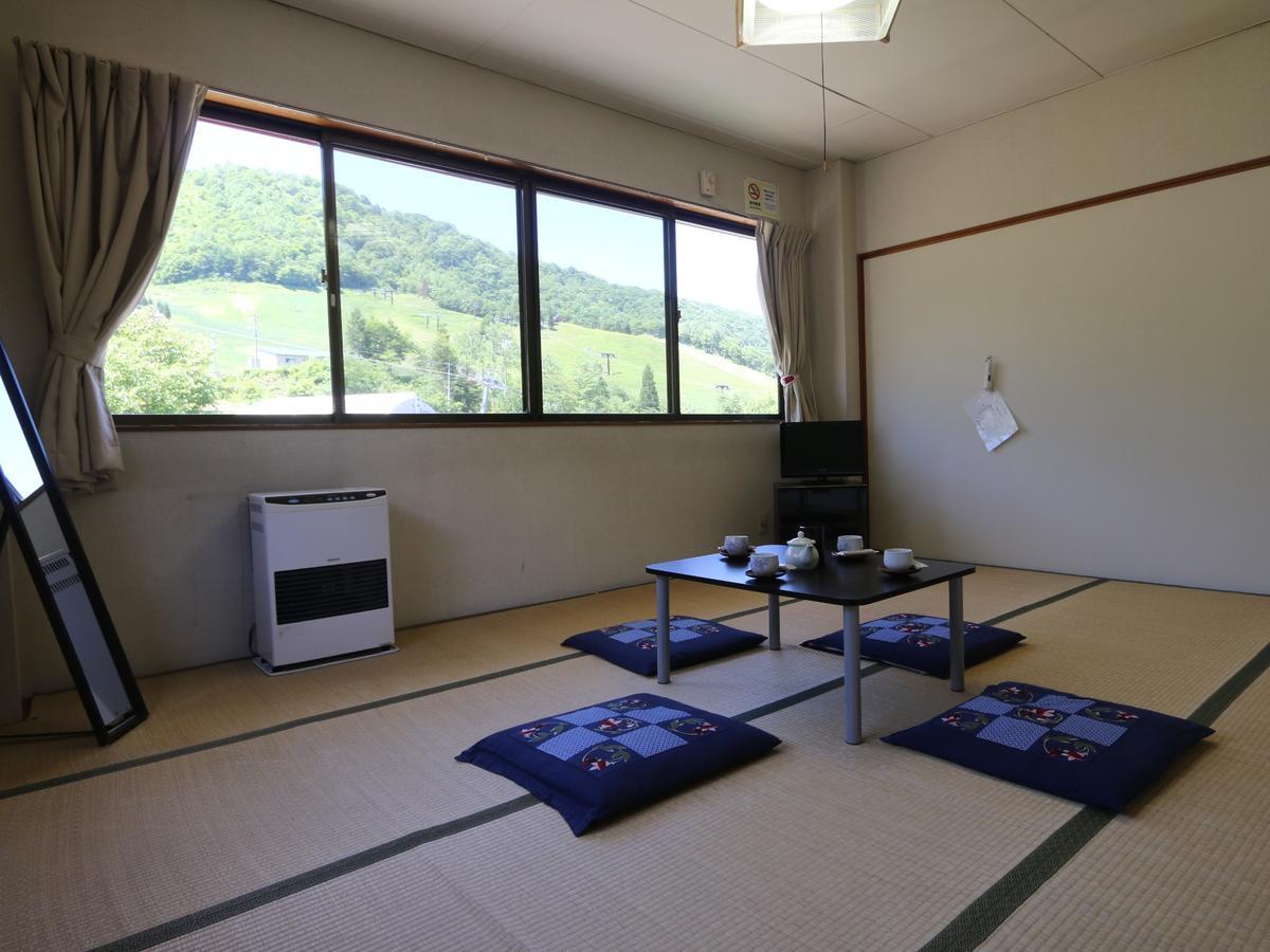 Lodge Kotobuki Takayama  Eksteriør billede